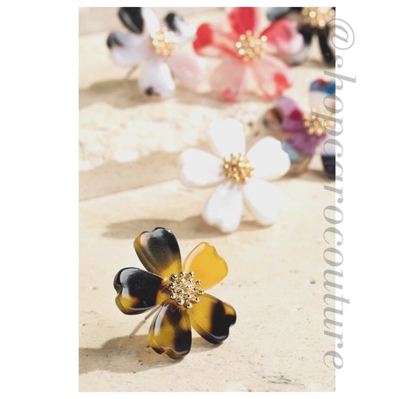 Acetate Flower Earrings - TORTOISE - Picture 3 of 4
